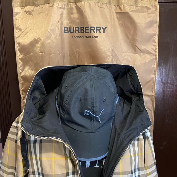 Burberry Stanford’s Reversible Jacket - Picture 14 of 16